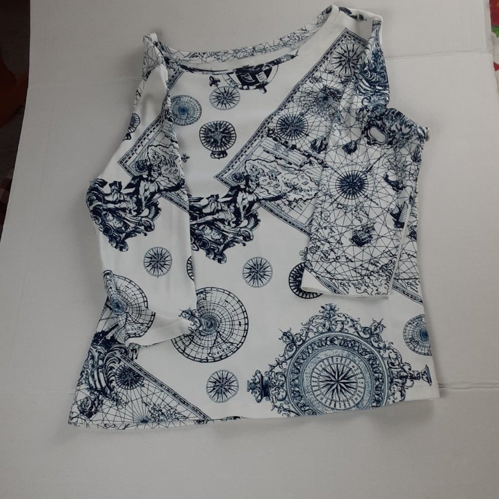 Talbot's Large Compass Top (can bundle 3/30) - Picture 1 of 5
